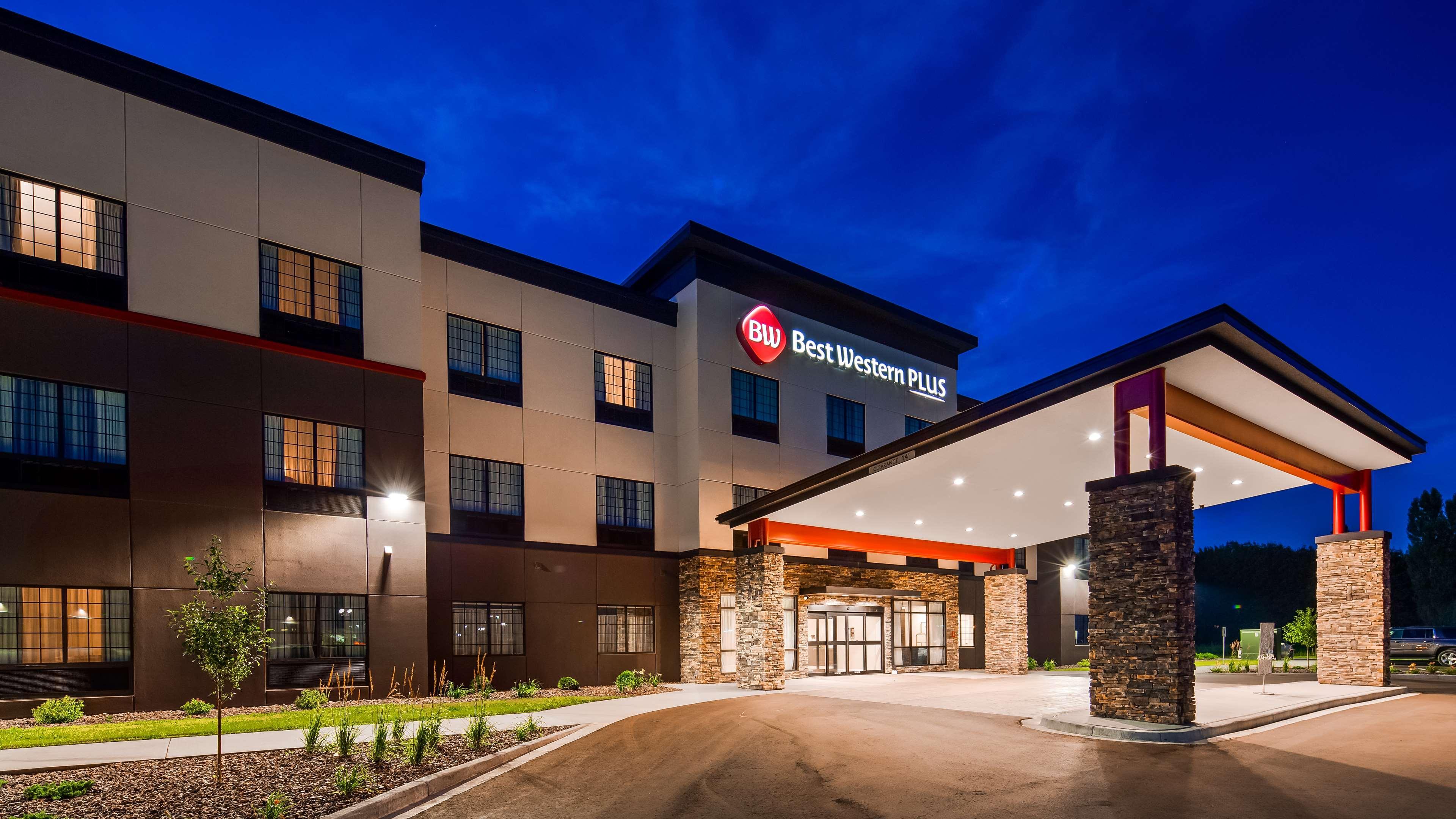 Best Western Plus New Richmond Inn & Suites Exterior foto