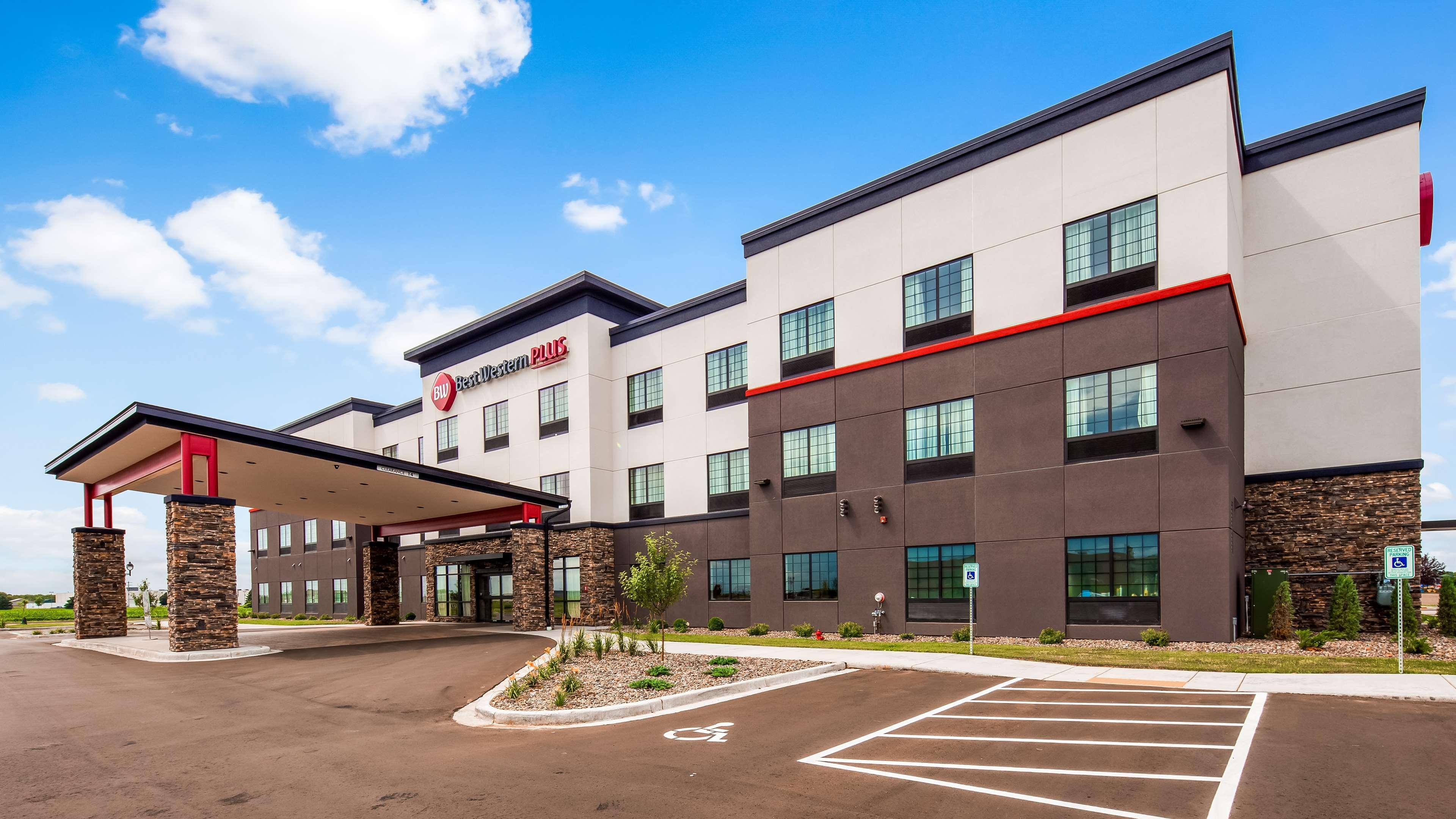 Best Western Plus New Richmond Inn & Suites Exterior foto